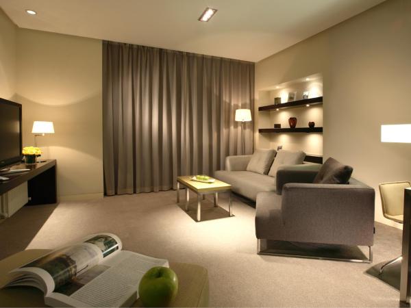 Howard Johnson Parkland Hotel Dalian : photo 2 de la chambre howard court junior suite a