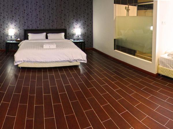 Putatan Platinum Hotel : photo 1 de la chambre chambre familiale
