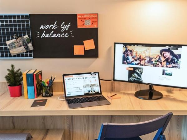 lyf Funan Singapore : photo 4 de la chambre utilisation à la journée de 12h00 à 16h00 - studio avec lit queen-size - unique