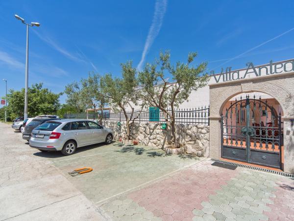 Villa Antea Apartments : photo 3 de la chambre studio familial avec terrasse