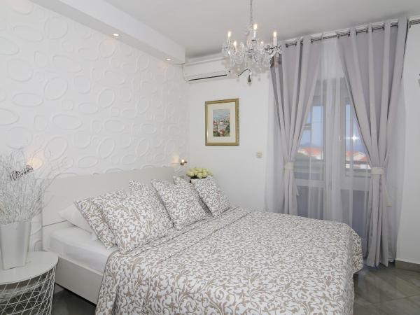 Villa Antea Apartments : photo 5 de la chambre studio double avec terrasse
