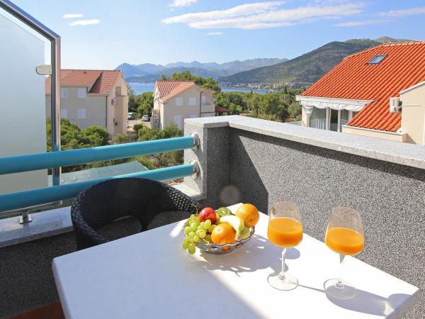 Villa Antea Apartments : photo 4 de la chambre chambre lits jumeaux avec terrasse