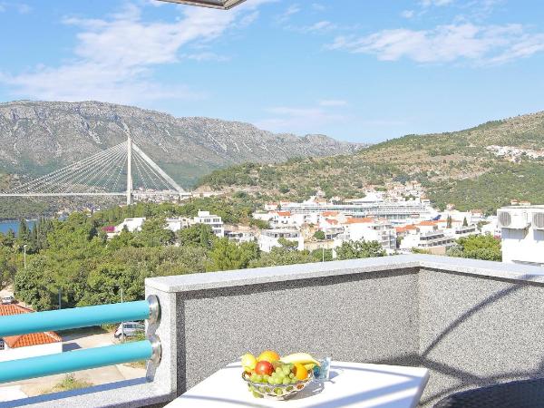 Villa Antea Apartments : photo 10 de la chambre chambre lits jumeaux avec terrasse