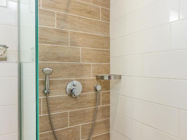 Nana Angela Apartments : photo 3 de la chambre appartement supérieur