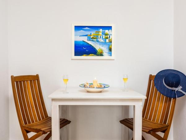 Nana Angela Apartments : photo 8 de la chambre studio supérieur