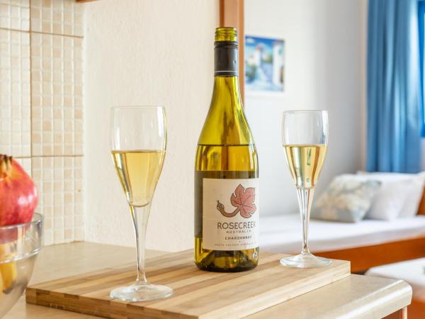 Nana Angela Apartments : photo 9 de la chambre studio supérieur