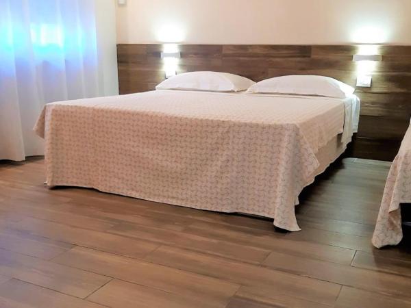 Euromotel Croce Bianca : photo 5 de la chambre chambre triple - accessible aux personnes à mobilité réduite