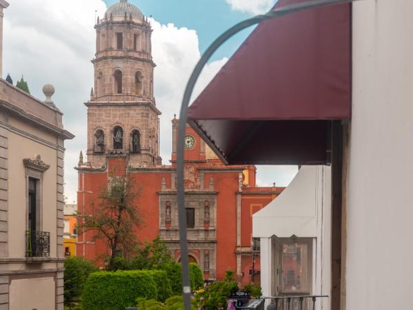 Hotel Hidalgo : photo 8 de la chambre chambre lits jumeaux avec balcon