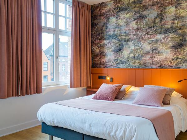 B&B Contrast : photo 1 de la chambre chambre double - vue sur canal
