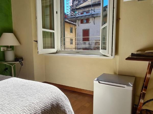 Hotel Piazza Vecchia : photo 3 de la chambre chambre double ou lits jumeaux supérieure avec vue sur ville