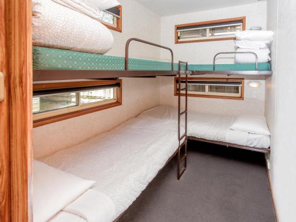BIG4 Melbourne Holiday Park : photo 4 de la chambre two bedroom holiday unit (6 berth)