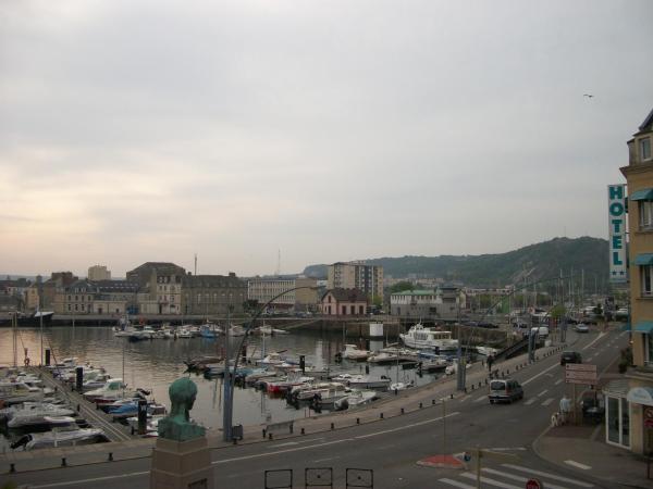 Le Grand Hotel : photo 1 de la chambre chambre simple - vue sur port