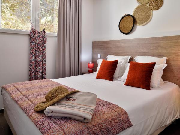 Hôtel Sampiero Corso : photo 4 de la chambre appartement confort avec vue sur mer