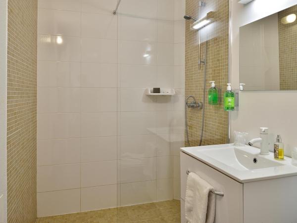 Hôtel Sampiero Corso : photo 6 de la chambre chambre confort supérieur - vue sur mer 