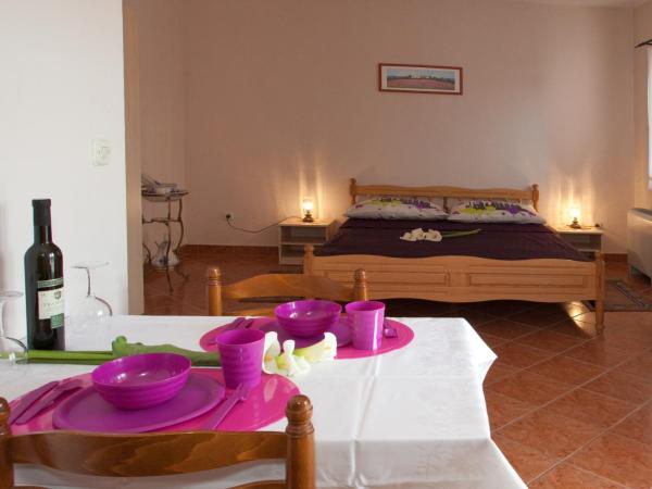 Villa Stobrec : photo 2 de la chambre studio avec terrasse