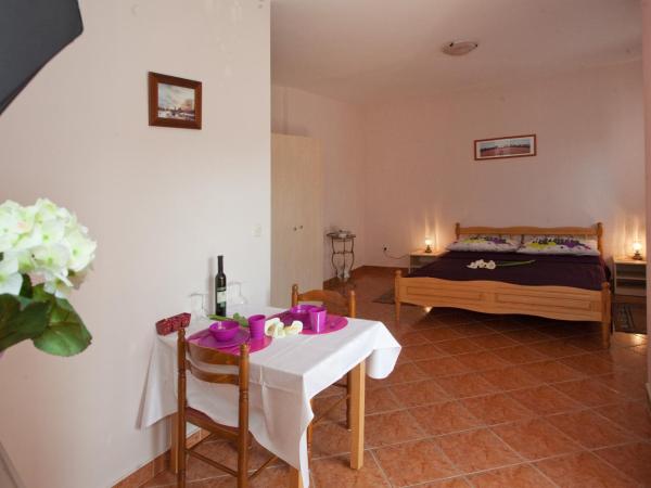 Villa Stobrec : photo 5 de la chambre studio avec terrasse