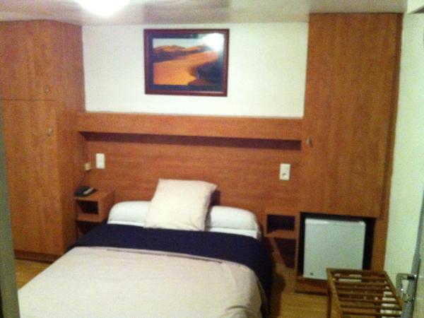 Hotel de Savoie : photo 10 de la chambre chambre double - vue sur canal