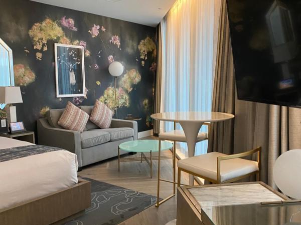 EXchange Hotel Vancouver : photo 2 de la chambre suite urbaine