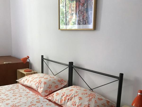 Reina Madre Hostel : photo 2 de la chambre chambre double standard avec salle de bains commune