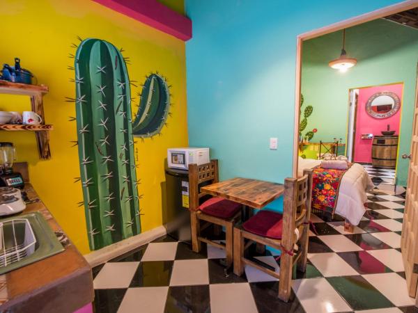 CASA MARÍA MALECÓN : photo 7 de la chambre studio avec terrasse