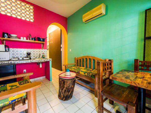 CASA MARÍA MALECÓN : photo 5 de la chambre studio avec balcon