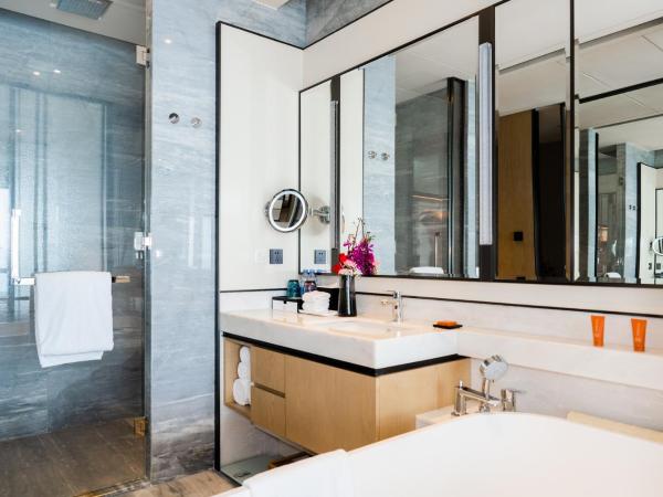 Crowne Plaza Shenzhen Nanshan, an IHG Hotel : photo 3 de la chambre chambre lit king-size standard - Étage supérieur