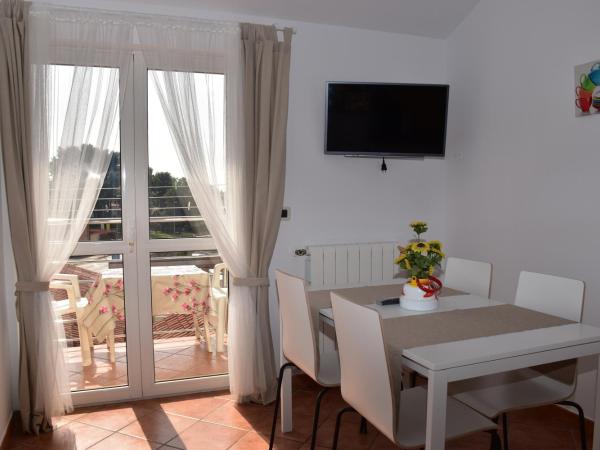 Rooms and Apartments Robert : photo 1 de la chambre appartement 2 chambres - vue sur mer