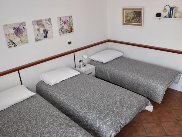 Rooms and Apartments Robert : photo 7 de la chambre appartement 2 chambres - vue sur mer