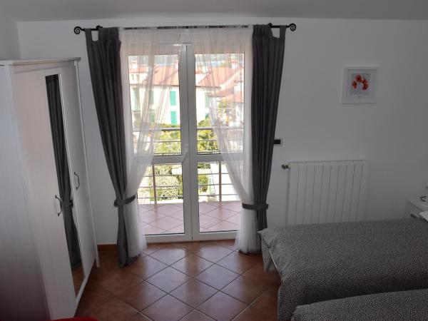 Rooms and Apartments Robert : photo 9 de la chambre appartement 2 chambres - vue sur mer