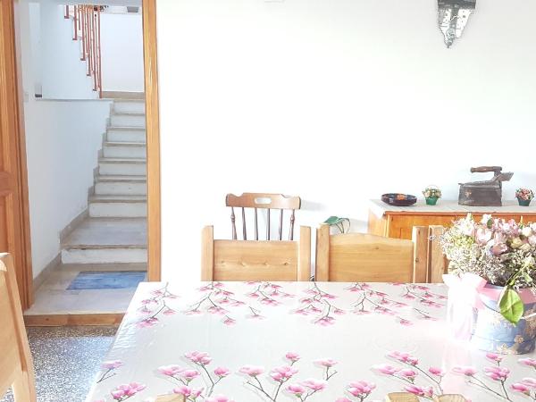 Rooms and Apartments Robert : photo 3 de la chambre chambre lits jumeaux avec salle de bains commune