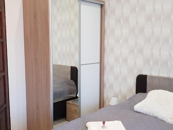 Rózsa Apartmanház : photo 6 de la chambre appartement