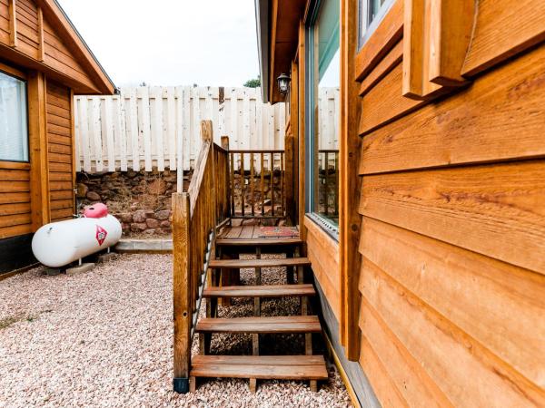 Garden of the Gods RV Resort : photo 5 de la chambre cottage escape