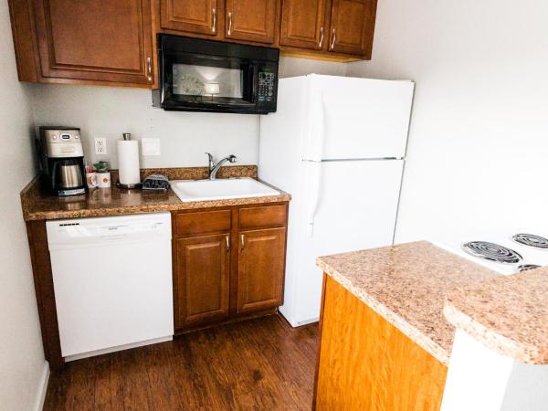 Garden of the Gods RV Resort : photo 2 de la chambre suite 1 chambre