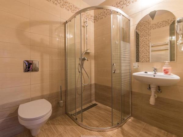 Apartamenty i pokoje gościnne Nowita : photo 3 de la chambre chambre familiale avec balcon