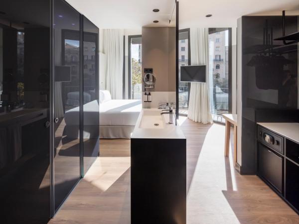 Occidental Diagonal 414 : photo 6 de la chambre chambre double deluxe avec terrasse