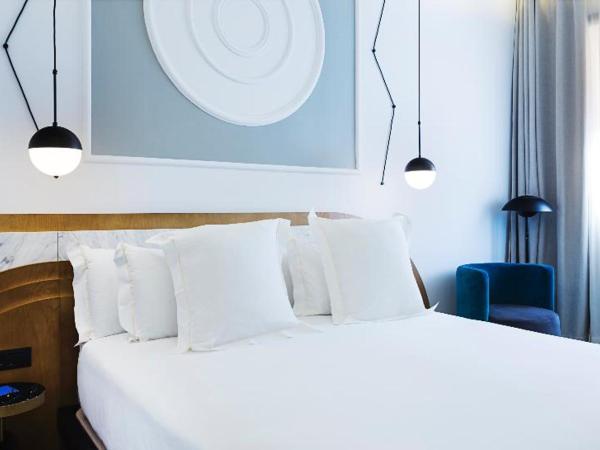 One Shot Fortuny 07 : photo 4 de la chambre room #333951829