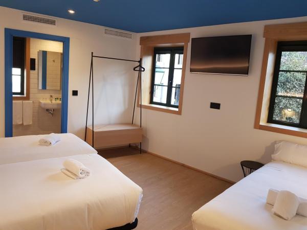 Alameda Rooms Santiago : photo 8 de la chambre chambre triple standard