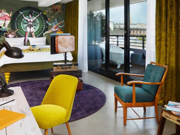 25hours Hotel beim MuseumsQuartier : photo 2 de la chambre très grande chambre