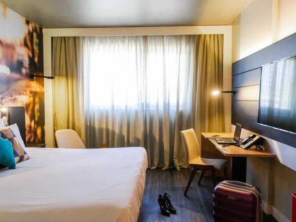 Novotel Curitiba Batel : photo 2 de la chambre chambre lit king-size deluxe