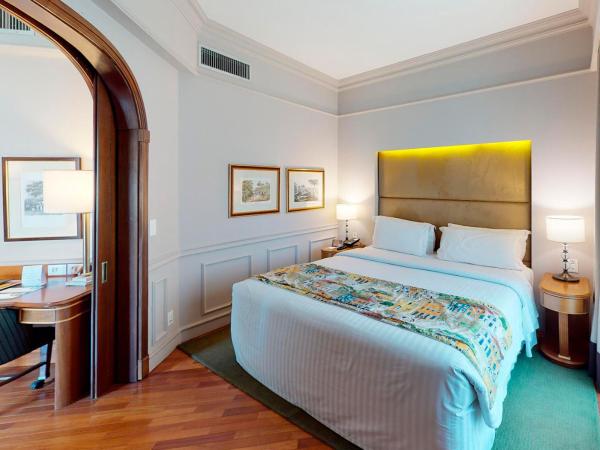 Gran Estanplaza Berrini : photo 3 de la chambre chambre lit queen-size avec balcon