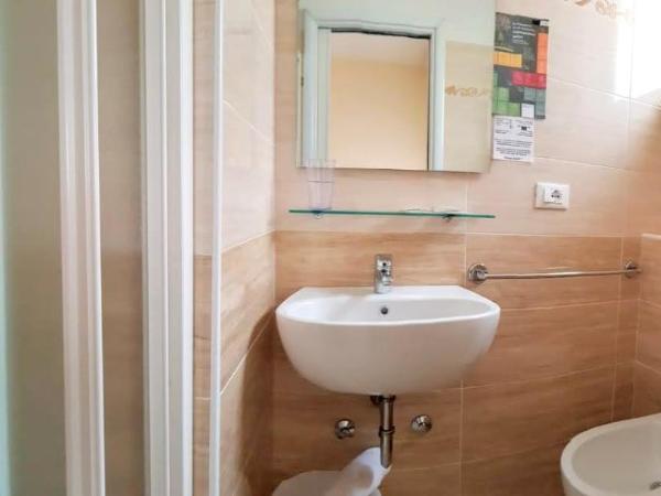 Hotel Amalfi : photo 1 de la chambre chambre double ou lits jumeaux