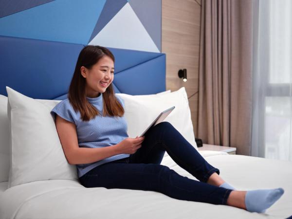 Holiday Inn Express Singapore Serangoon, an IHG Hotel : photo 9 de la chambre chambre standard lit queen-size