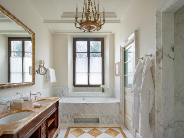 Four Seasons Hotel Firenze : photo 8 de la chambre chambre lit king-size premier