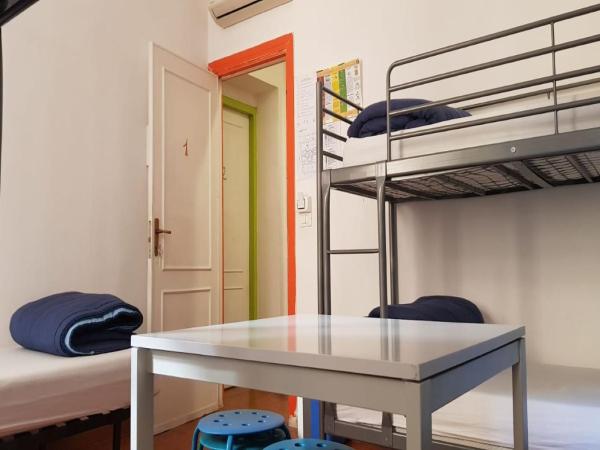 A Casa di Amici : photo 2 de la chambre lit simple dans dortoir pour femmes