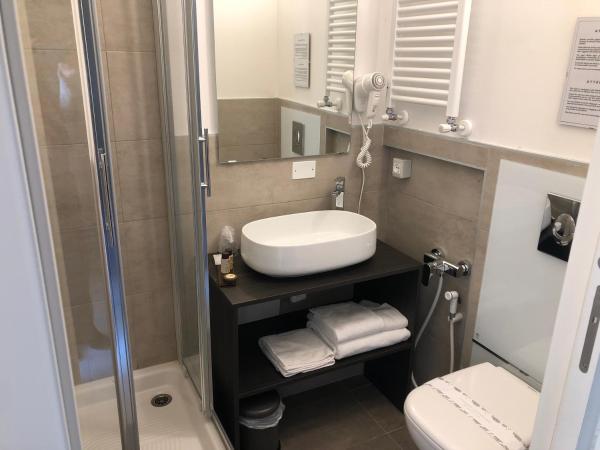 B&B Fablas : photo 1 de la chambre chambre double ou lits jumeaux standard avec balcon