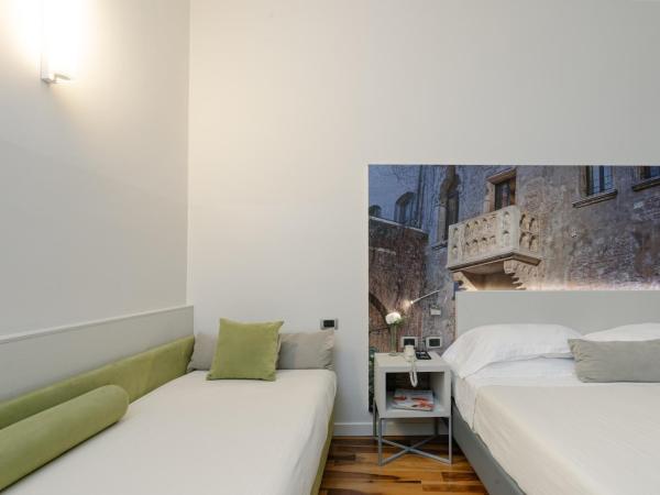 Hotel Giulietta e Romeo ***S : photo 6 de la chambre chambre triple