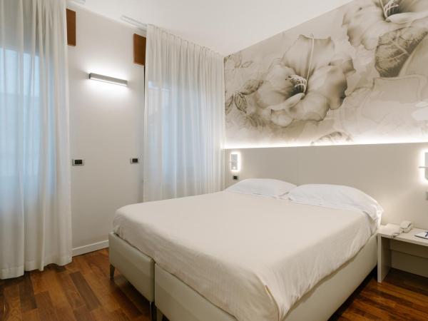 Hotel Giulietta e Romeo ***S : photo 3 de la chambre 2 chambres doubles communicantes