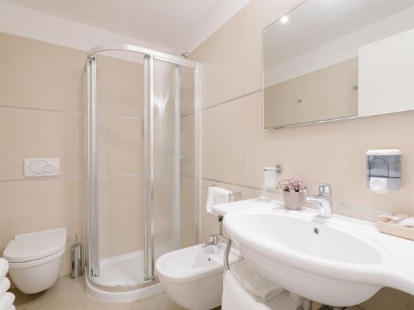 Hotel Giulietta e Romeo ***S : photo 8 de la chambre 2 chambres doubles communicantes