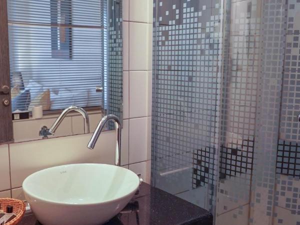 Koza Suite Hotel : photo 9 de la chambre chambre double ou lits jumeaux Économique 