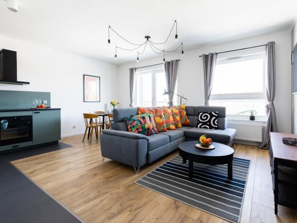 Symphony Baltica Towers Aparthotel : photo 3 de la chambre suite deluxe avec lit king-size